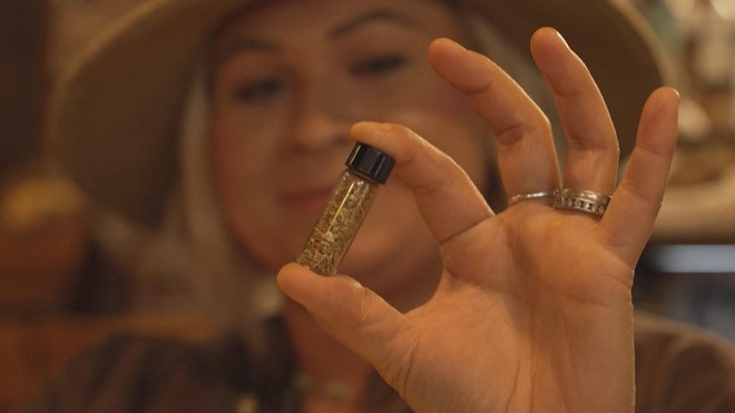 Cơn sốt vàng mới ở California - Ảnh 3.