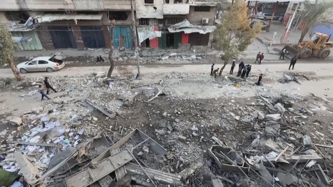 Thời sự trưa HTV ngày 30/11/2025 I Hơn 70.000 người thiệt mạng ở dải Gaza - Ảnh 1.