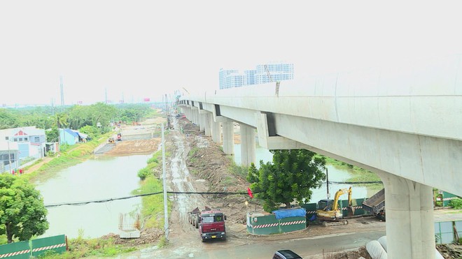 Thời sự HTV ngày 30/11/2025 | Người dân vùng lũ tích cực đi qua những khó khăn - Ảnh 5.