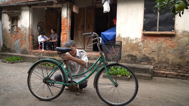 Trí Hào không biết cha, mẹ tâm thần, sống nương tựa ông bà già yếu - Mái ấm gia đình Việt - Ảnh 5.