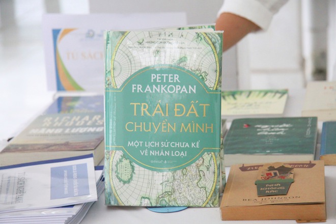 Chuyến tàu mùa thu: Từ đại sứ đến điều phối tại Liên hoan phim khoa học 2025- Ảnh 21. Chuyến tàu mùa thu: Từ đại sứ đến điều phối tại Liên hoan phim khoa học 2025 - Ảnh 21.