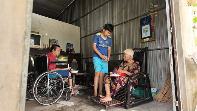 Quốc Thái: "Con chỉ mong cha khỏe lại, bà sống lâu với con" - Mái ấm gia đình Việt- Ảnh 5.