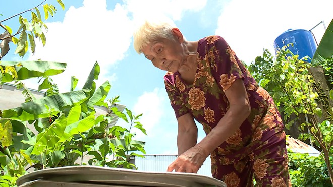 Quốc Thái: "Con chỉ mong cha khỏe lại, bà sống lâu với con" - Mái ấm gia đình Việt- Ảnh 3.