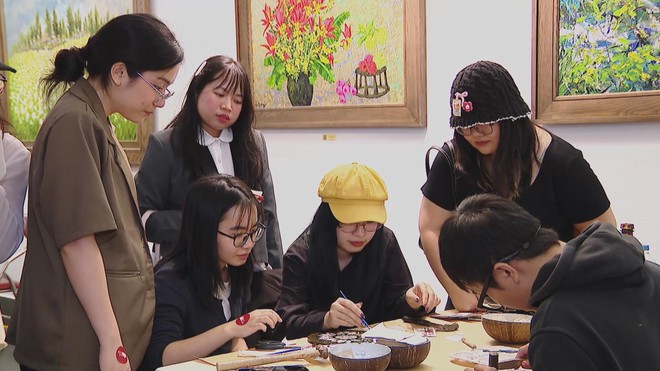 "Đêm Bảo tàng": Sản phẩm văn hóa và nghệ thuật ban đêm độc đáo giữa lòng Thủ đô - Ảnh 2.