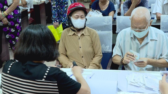 Chiến dịch 60 ngày tăng tốc: TP. Hồ Chí Minh mục tiêu tăng cường tham gia BHXH - Ảnh 9.