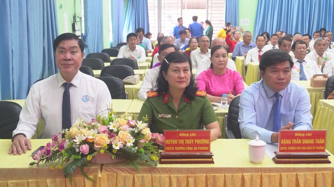 Trang trọng lễ kỉ niệm 108 năm Cách mạng Tháng Mười Nga tại phường Tam Bình - Ảnh 2.