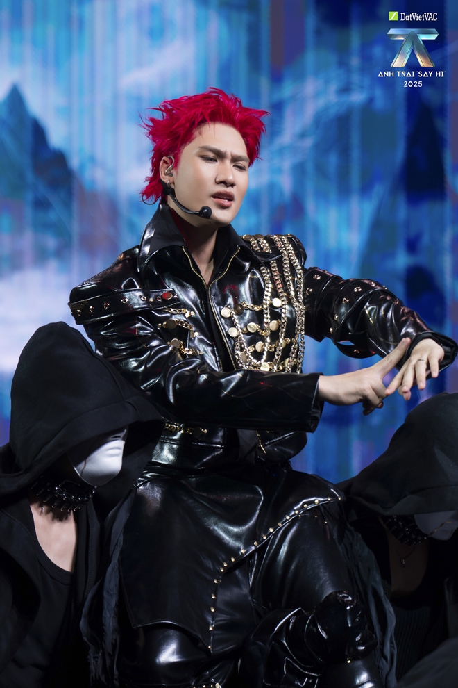 Phúc Du mang “Em đã chờ anh bao lâu” lên sân khấu: Hành trình chữa lành và tỏa sáng - Ảnh 6.