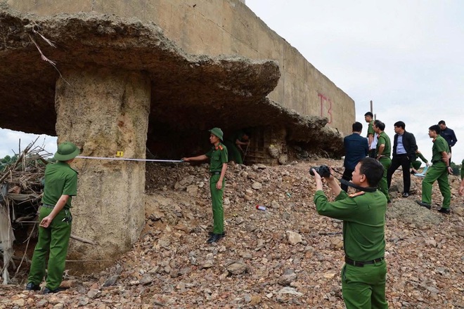 Phú Thọ: Khởi tố vụ án vi phạm quy định về xây dựng gây hậu quả nghiêm trọng cầu Sông Lô - Ảnh 7.