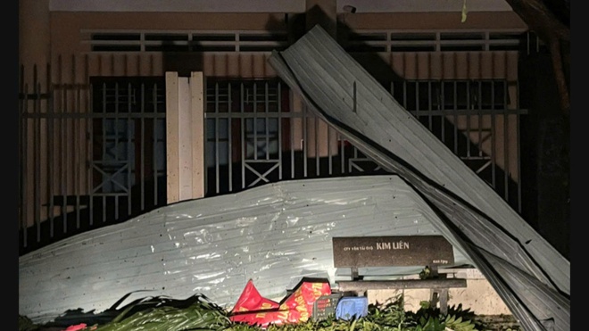 Thiệt hại nặng nề do bão số 13 gây ra: 5 người tử vong và hàng nghìn nhà cửa bị tàn phá - Ảnh 5.