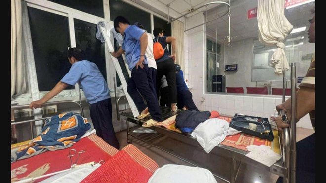 Thiệt hại nặng nề do bão số 13 gây ra: 5 người tử vong và hàng nghìn nhà cửa bị tàn phá - Ảnh 6.