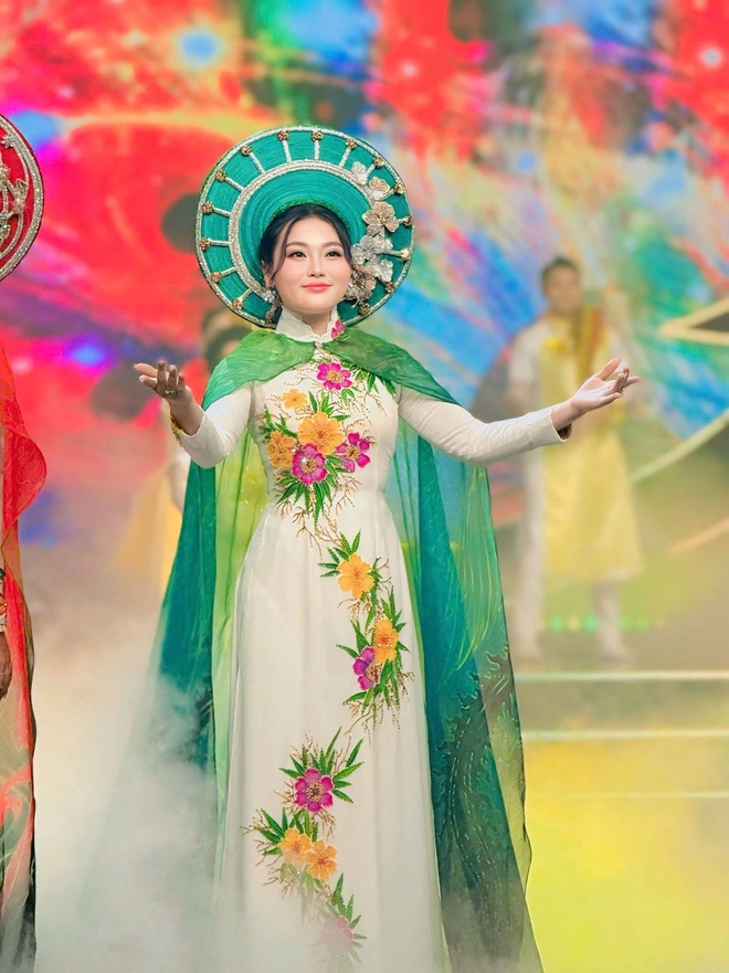 Chuông bạc Mỹ Nhung: Mang sắc màu tươi mới đến với cải lương qua MV "Cưới hén anh" - Ảnh 8.