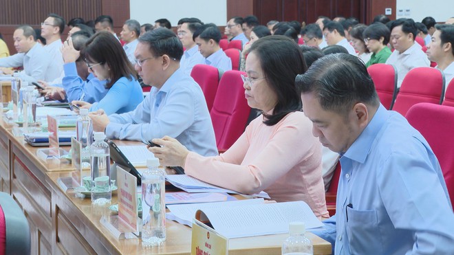 TP. Hồ Chí Minh tăng tốc giải ngân đầu tư công, quyết tâm về đích tăng trưởng 8,5% - Ảnh 7.