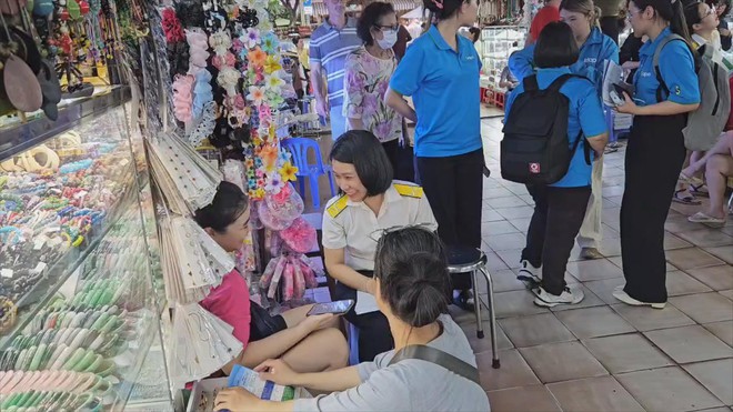 Cơ quan thuế chuyển đổi hơn 345.000 hộ kinh doanh sang kê khai phát động phong trào 60 ngày cao điểm - Ảnh 2.