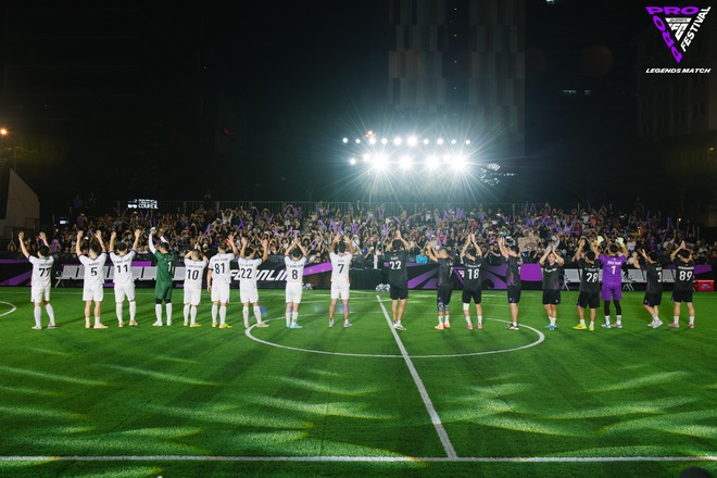 NewZround: Huyền thoại Kaká dẫn dắt đội hình các danh thủ Việt Nam tại Legends Match - Ảnh 4.