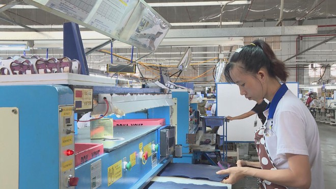 Kỳ vọng tăng lương tối thiểu vùng - Ảnh 2.