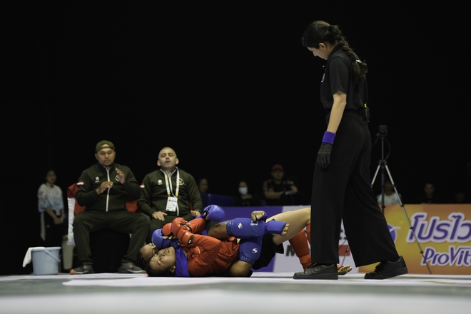SEA Games 33: MMA Việt Nam - 3/6 võ sĩ giành quyền vào Chung kết - Ảnh 10.