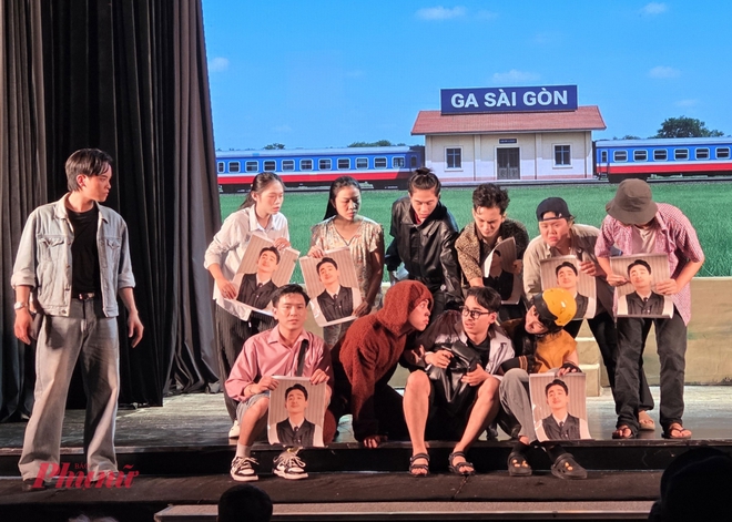 NSND Hồng Vân trao quyền cho người trẻ- Ảnh 3. NSND Hồng Vân trao quyền cho người trẻ- Ảnh 3.