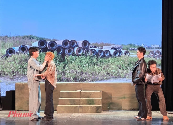 NSND Hồng Vân trao quyền cho người trẻ- Ảnh 4. NSND Hồng Vân trao quyền cho người trẻ- Ảnh 4.