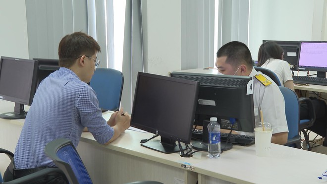 Chính thức nâng ngưỡng miễn thuế lên 500 triệu đồng/năm - Ảnh 10.