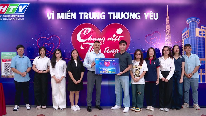 Hướng về miền Trung qua Quỹ “Chung một tấm lòng” - Ảnh 2.