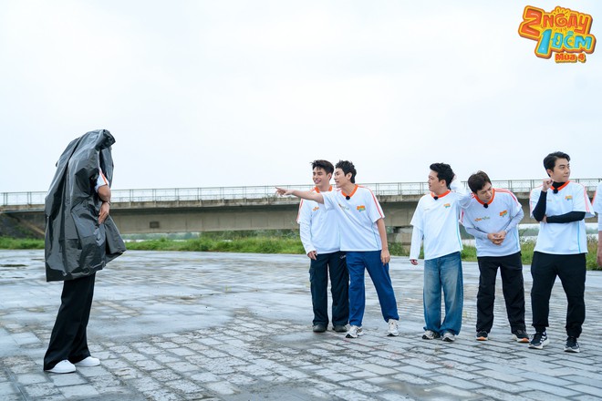 2 Ngày 1 Đêm 4 tập 13: “Bức ảnh của tương lai”- Ảnh 3. 2 Ngày 1 Đêm 4 tập 13: “Bức ảnh của tương lai”- Ảnh 3.