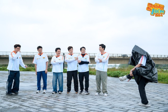 2 Ngày 1 Đêm 4 tập 13: “Bức ảnh của tương lai”- Ảnh 4. 2 Ngày 1 Đêm 4 tập 13: “Bức ảnh của tương lai”- Ảnh 4.