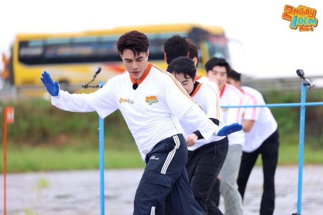 2 Ngày 1 Đêm 4 tập 13: “Bức ảnh của tương lai”- Ảnh 7. 2 Ngày 1 Đêm 4 tập 13: “Bức ảnh của tương lai”- Ảnh 7.