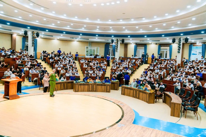 Chương trình "An toàn giao thông – Đã uống rượu bia, không lái xe" - Ảnh 2.