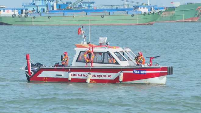 Ra quân thực hiện cao điểm tấn công trấn áp tội phạm trên đường thủy- Ảnh 6.