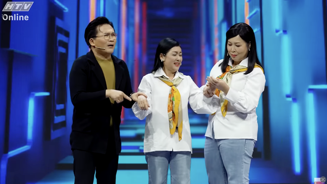 A.I là ai? - Tập 8: Sân khấu kịch "đội lốt" công nghệ - Ảnh 2.