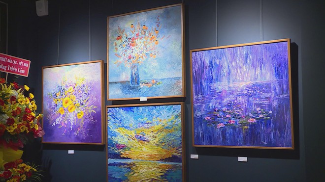 Hoa xuống phố: Khúc đồng điệu của ba tâm hồn nghệ sĩ- Ảnh 6. Hoa xuống phố: Khúc đồng điệu của ba tâm hồn nghệ sĩ- Ảnh 6.