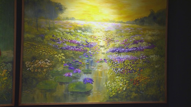 Hoa xuống phố: Khúc đồng điệu của ba tâm hồn nghệ sĩ- Ảnh 7. Hoa xuống phố: Khúc đồng điệu của ba tâm hồn nghệ sĩ- Ảnh 7.