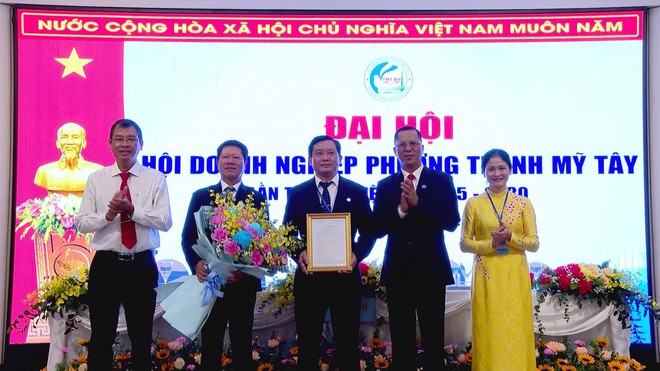 Ông Nguyễn Thái Hòa được tín nhiệm giữ chức Chủ tịch Hội Doanh nghiệp phường Thạnh Mỹ Tây nhiệm kỳ 2025 - 2030 - Ảnh 3.