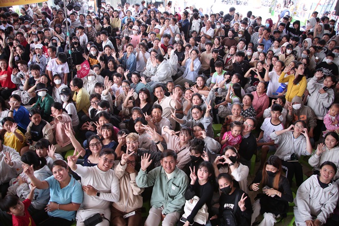 "Mái ấm gia đình Việt" trao hơn 2,5 tỉ đồng cho 18 em nhỏ trong đợt ghi hình ở Tây Ninh- Ảnh 3.