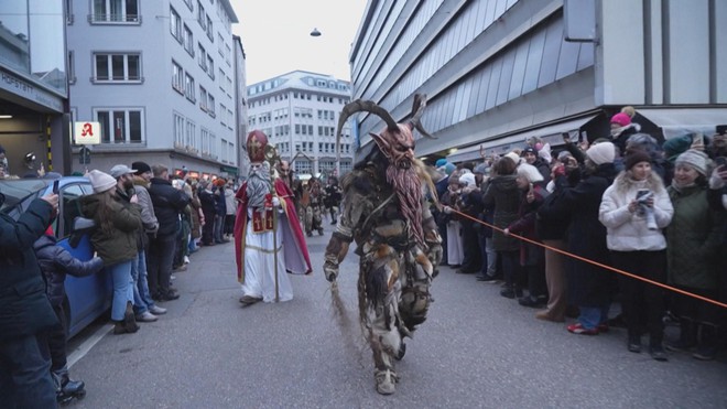 Lễ hội Krampus ở Đức: Đêm diễu hành vừa sợ vừa vui - Ảnh 2.