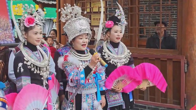 Rộn ràng Tết Nulun của người Miêu ở Quảng Tây - Ảnh 4.