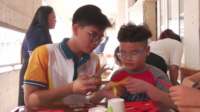 Lan tỏa không khí Giáng sinh, tiếp thêm động lực cho người bệnh - Ảnh 8.