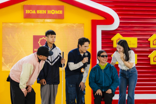 Vũ Thanh Ngọc: Đôi mắt vững chãi của người mẹ khiếm thị - Ảnh 8.