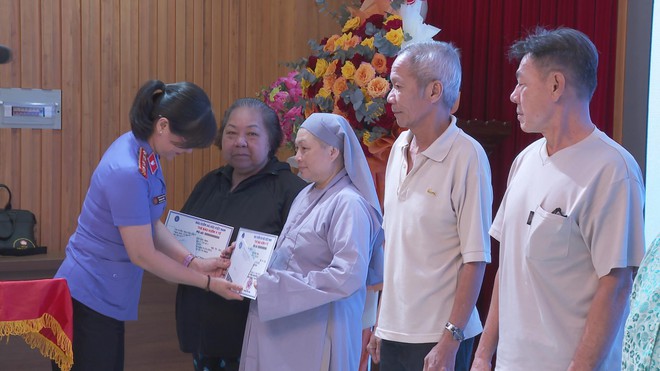 Thêm cơ hội chăm sóc sức khỏe cho người khó khăn tại TP. Hồ Chí Minh - Ảnh 5.