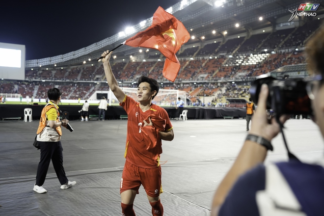 Ngược dòng quả cảm, U22 Việt Nam vô địch SEA Games 33 - Ảnh 15.