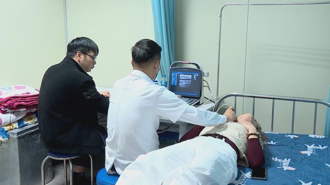 Triển khai khám bệnh miễn phí cho công nhân tại 7 tỉnh thành đến hết quý I/2026 - Ảnh 1.