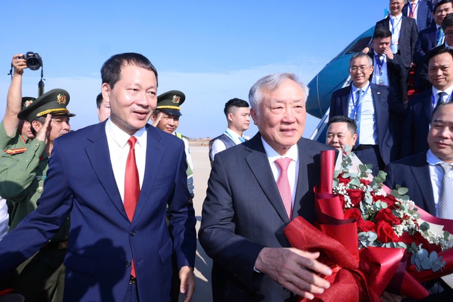 Vietnam Airlines thực hiện chuyến bay chở khách đầu tiên tại Sân bay Long Thành - Ảnh 4.