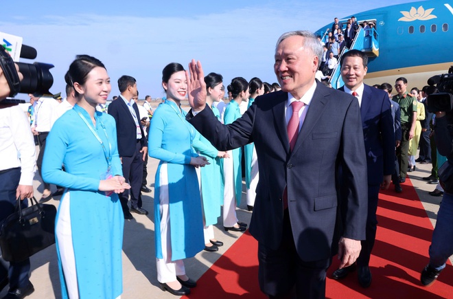 Vietnam Airlines thực hiện chuyến bay chở khách đầu tiên tại Sân bay Long Thành - Ảnh 3.