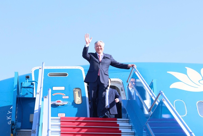 Vietnam Airlines thực hiện chuyến bay chở khách đầu tiên tại Sân bay Long Thành - Ảnh 2.