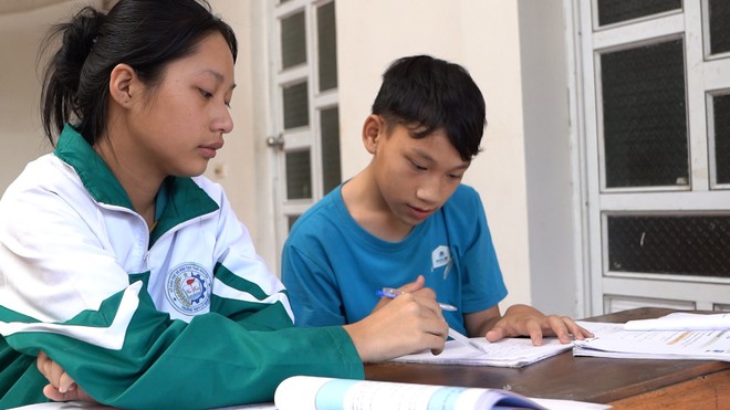 Em Quang Hiệp mồ côi cha mẹ, cùng chị gái nương tựa ngoại già yếu - Ảnh 5.