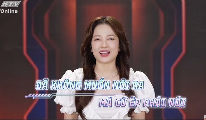 A.I Là Ai? - Tập 9: Võ Hạ Trâm "bóc phốt" Hương Tràm ngay trên sân khấu- Ảnh 4.