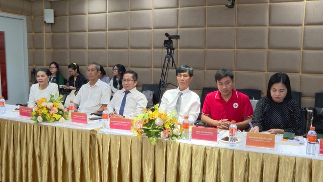 Cứu trợ khẩn cấp sau thiên tai: Từ tấm lòng thiện nguyện đến quy trình chuyên nghiệp, hiệu quả  - Ảnh 2.