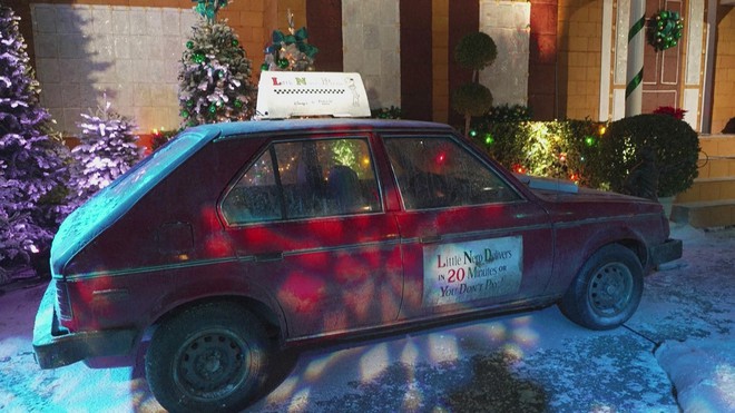 Nhà bánh gừng to kỉ lục giữa thành phố Los Angeles- Ảnh 5.