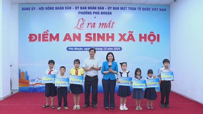 Phường Phú Nhuận ra mắt điểm an sinh xã hội: Lan tỏa tinh thần "Đoàn kết - Nghĩa tình"- Ảnh 6.