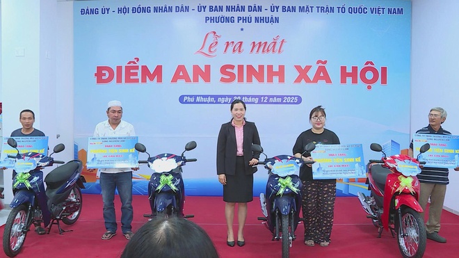 Phường Phú Nhuận ra mắt điểm an sinh xã hội: Lan tỏa tinh thần "Đoàn kết - Nghĩa tình"- Ảnh 4.